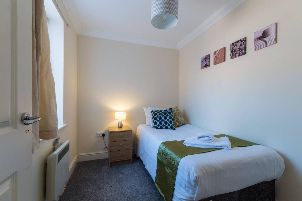 Godwin Court Apartments Swindon Zewnętrze zdjęcie
