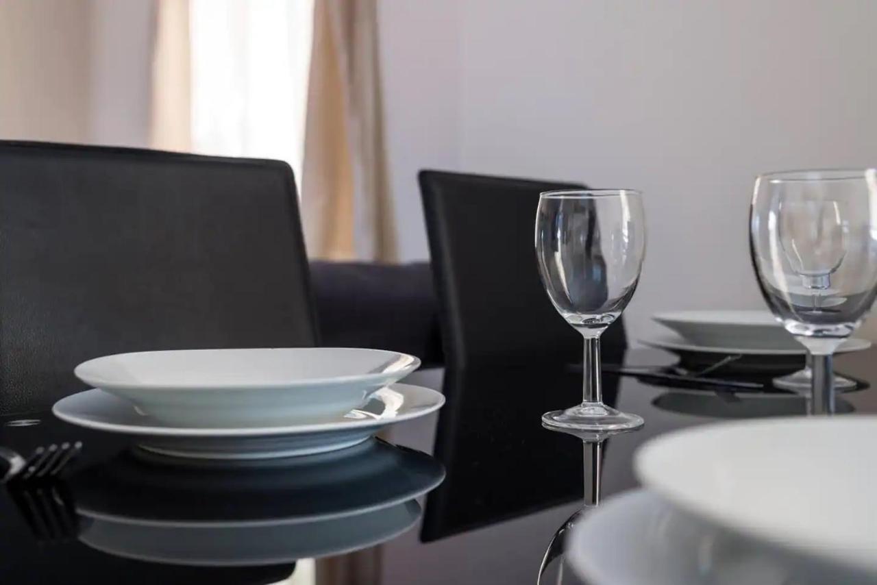 Godwin Court Apartments Swindon Zewnętrze zdjęcie